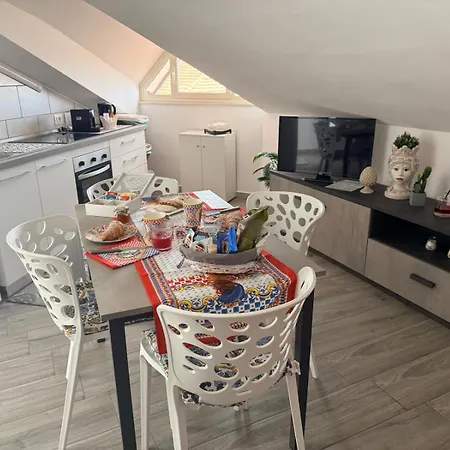 Il Sole Dell'etna Apartment